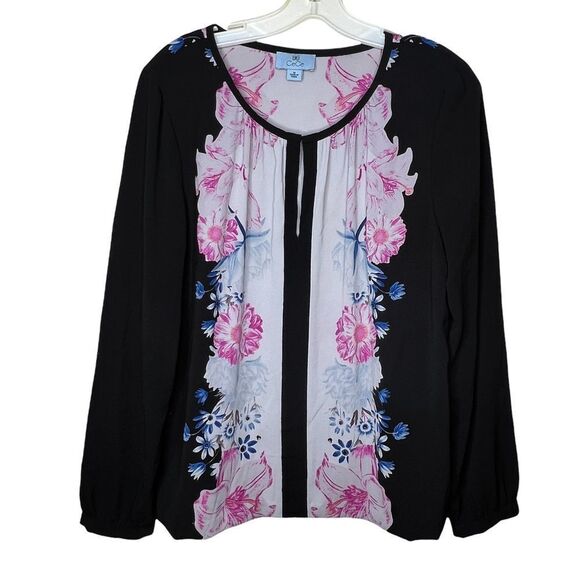 CeCe Floral‎ Top - Picture 1 of 6